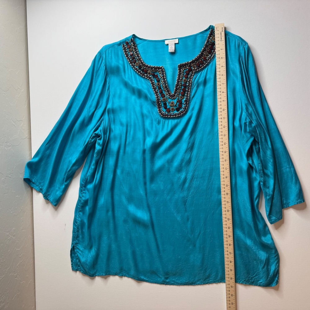 Chicos Embellished Tunic Top Size 3 XL Blue Viscose Beaded Neck Resort Tropical - Picture 10 of 11